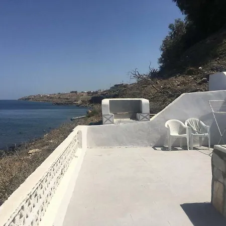 Santorini Summer Lovers House Guest house 3*