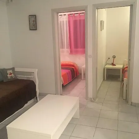 Santorini Summer Lovers House Guest house